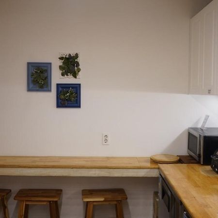 Hannahstay Women Only Guesthouse Jeju Exteriör bild