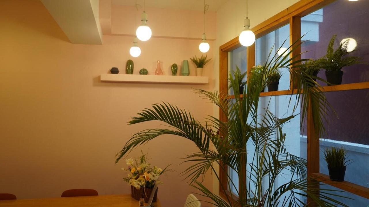 Hannahstay Women Only Guesthouse Jeju Exteriör bild