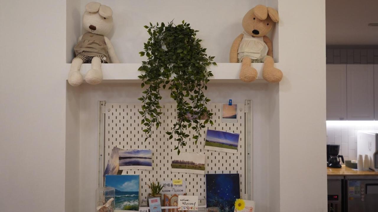 Hannahstay Women Only Guesthouse Jeju Exteriör bild