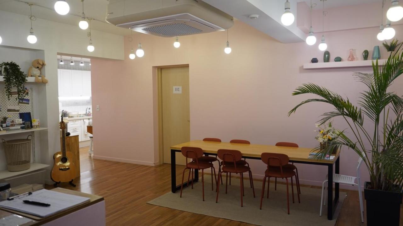 Hannahstay Women Only Guesthouse Jeju Exteriör bild